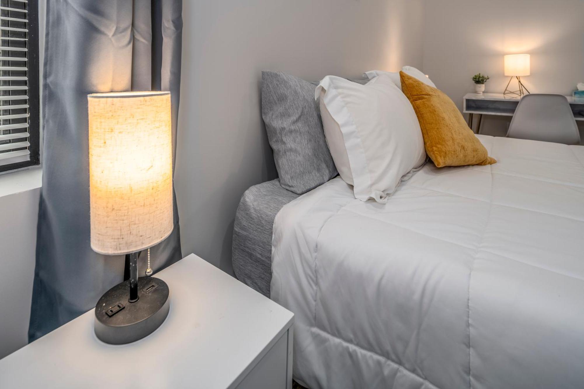 Prime Otr, 3 Lux Queen Beds, Two 55In Tvs, Steps To Tql, Findlay Market, Light Rail, Fast Wifi Cincinnati Exteriör bild