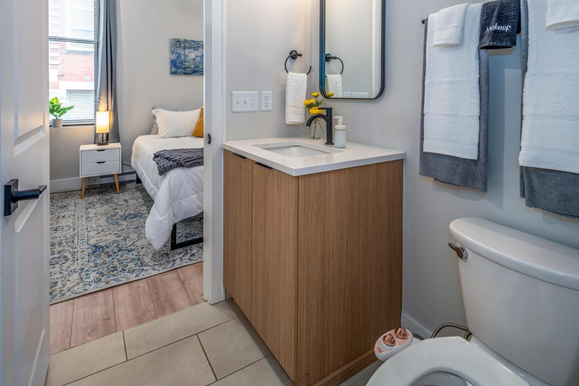 Prime Otr, 3 Lux Queen Beds, Two 55In Tvs, Steps To Tql, Findlay Market, Light Rail, Fast Wifi Cincinnati Exteriör bild
